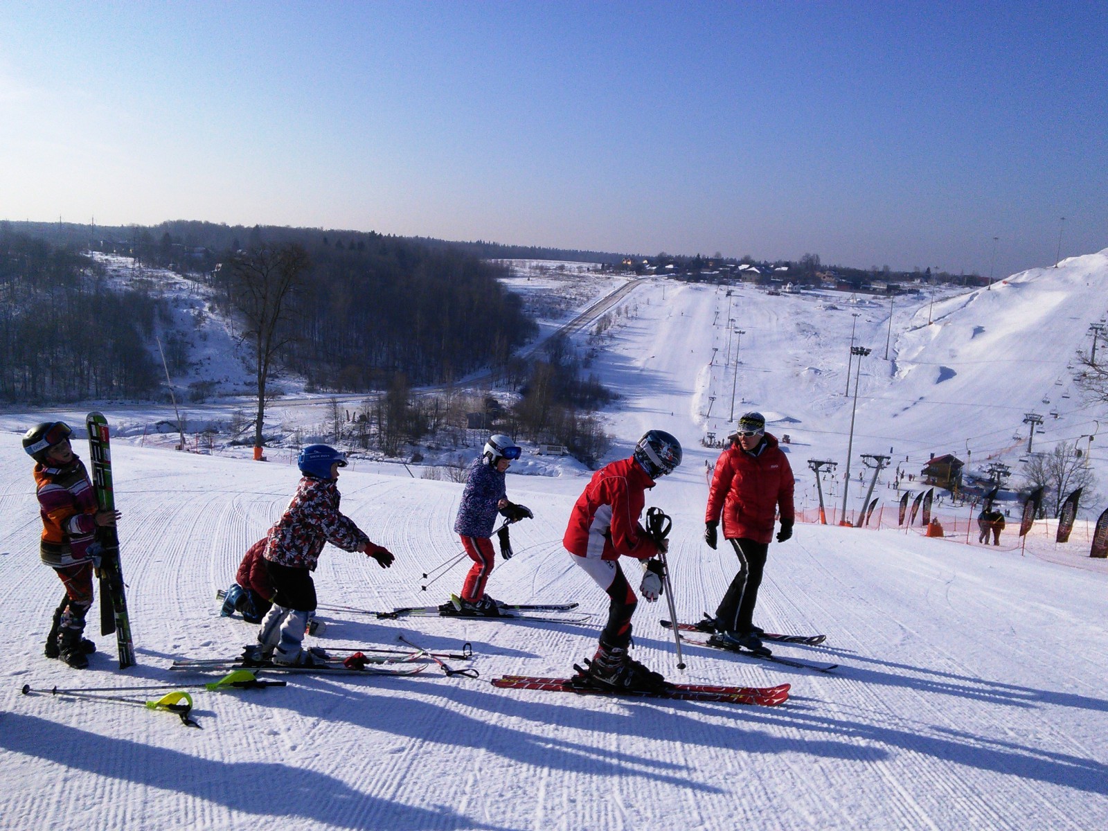 Горнолыжный клуб Леонида Тягачева. Большая семья покоряет гору, фото Константин Исааков