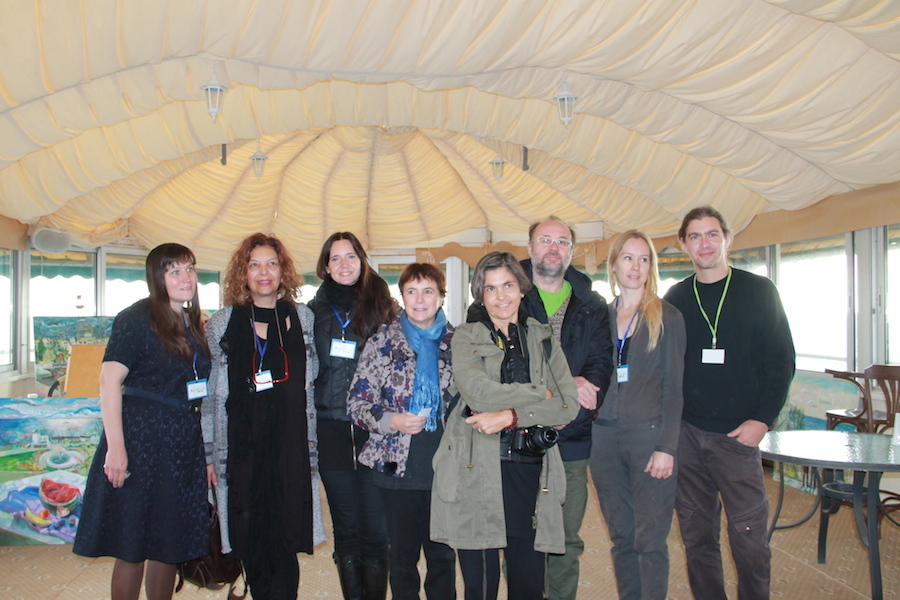 ... на пленэр приезжают из разных стран