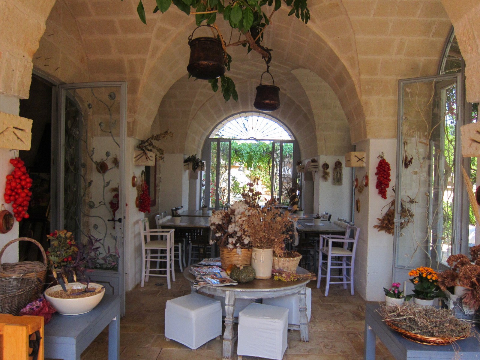 Здесь гости завтракают, фото Алексеев Олег