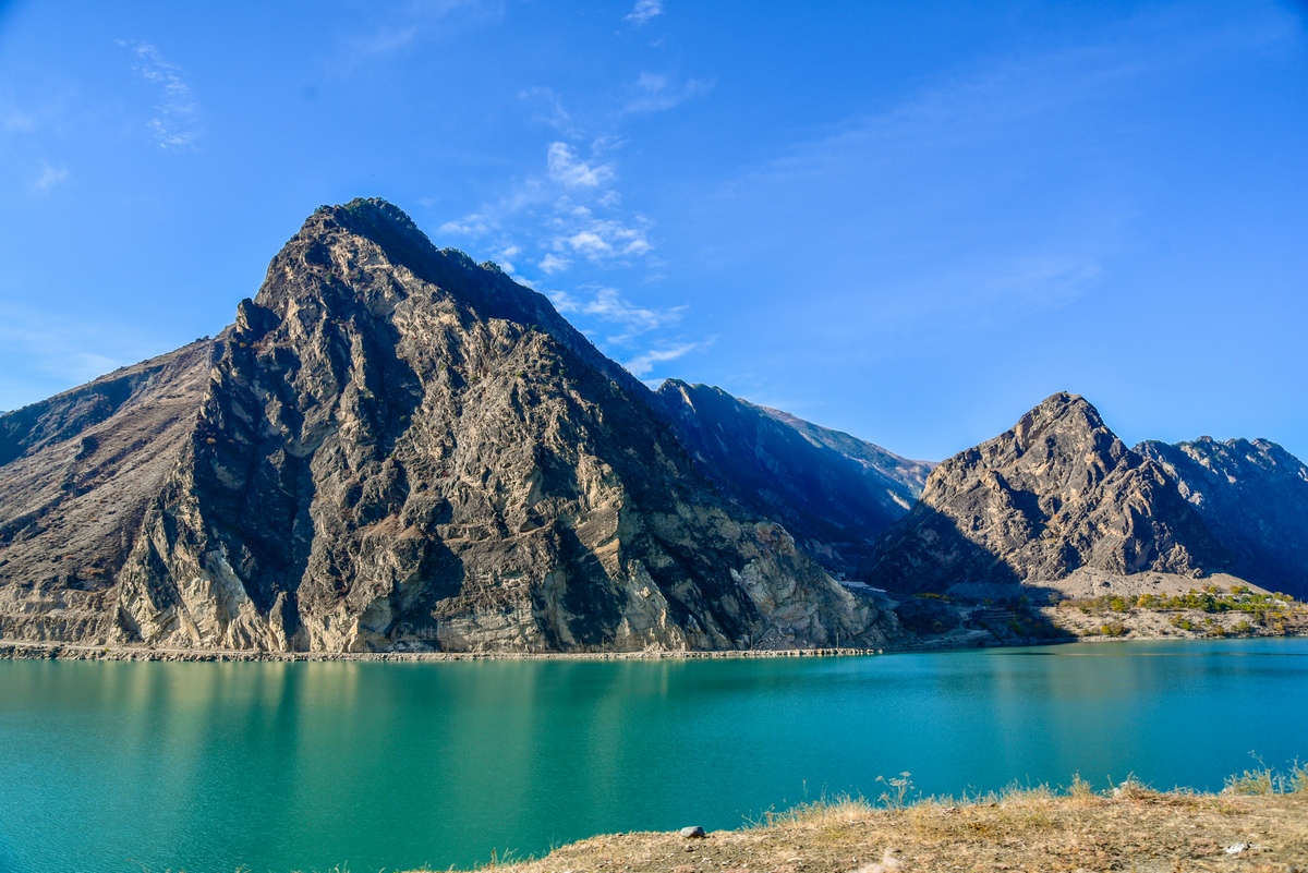 Воды Чиркейского водохранилища богаты рыбой, © Татьяна Яковлева