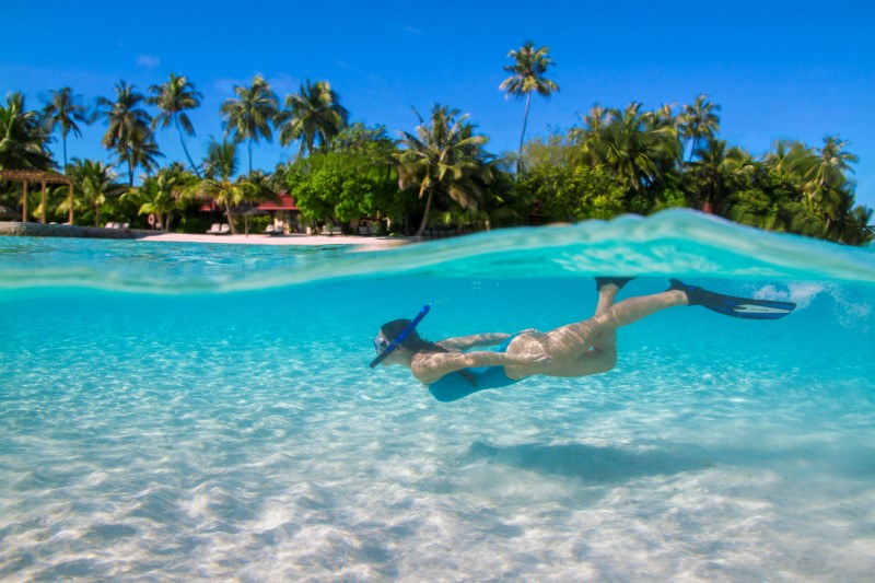 Ныряние под водой