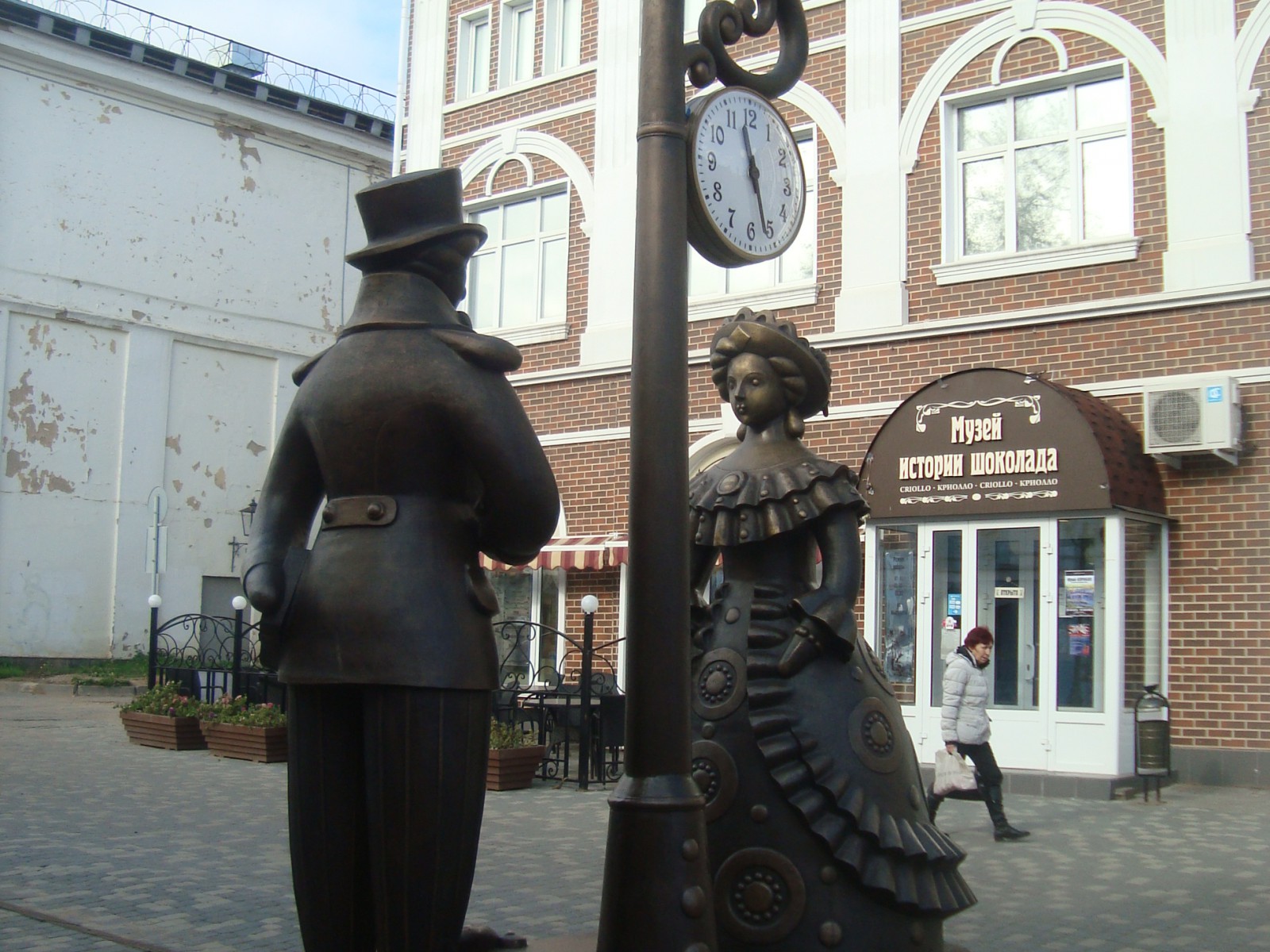 Памятника «Место встречи» на Спасской улице