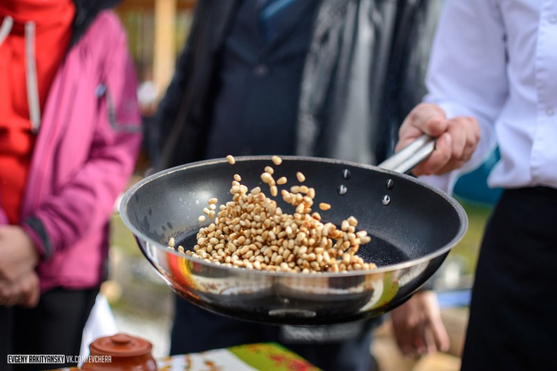Кедровые орешки для кедрового молочка 