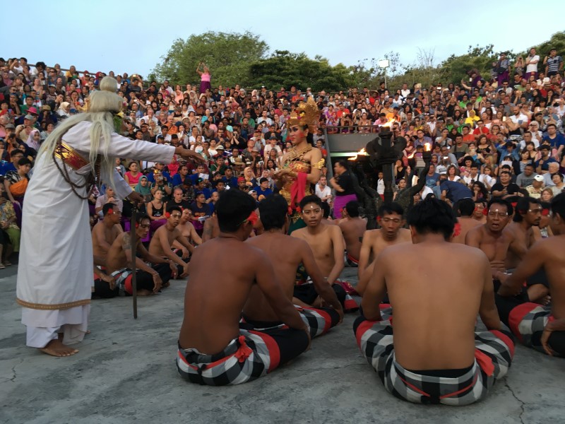 Танец Кичак представляет собой некую  комбинацию древнего ритуала, танца, драмы, © А.Полянская