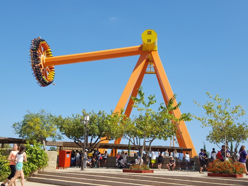 Атракционы парков развлечений разнообразят ваш отдых, © Нестерова М.