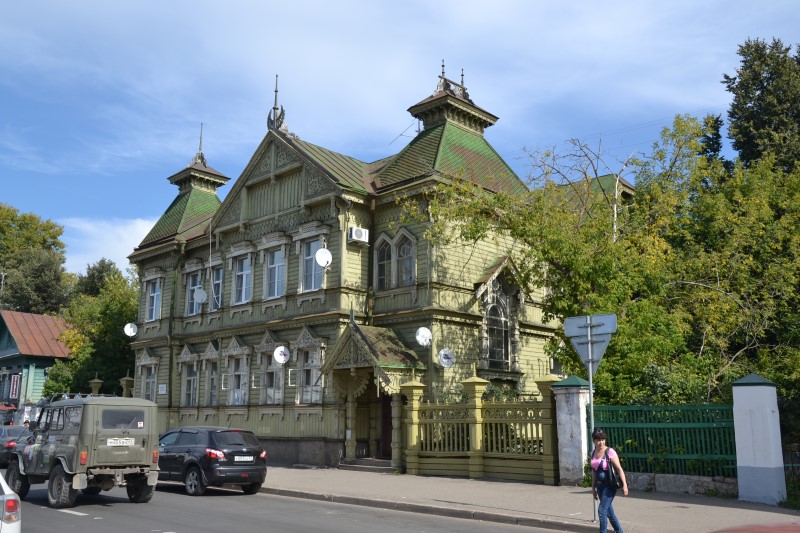 Старинная улочка в Костроме