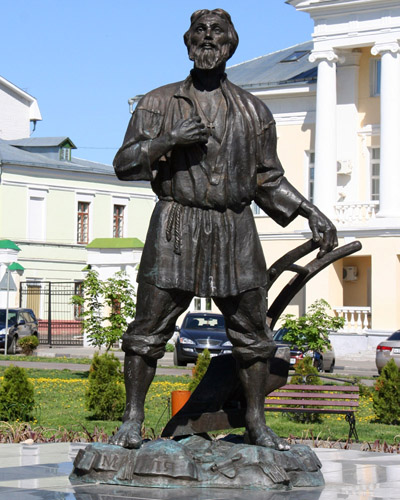 Памятник тамбовскому мужику
