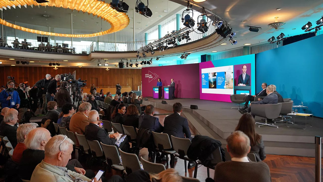 Леван Давиташвили провел презентацию о Грузии для представителей СМИ в Берлине - Sputnik Грузия