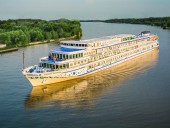 Теплоход «Дмитрий Фурманов»